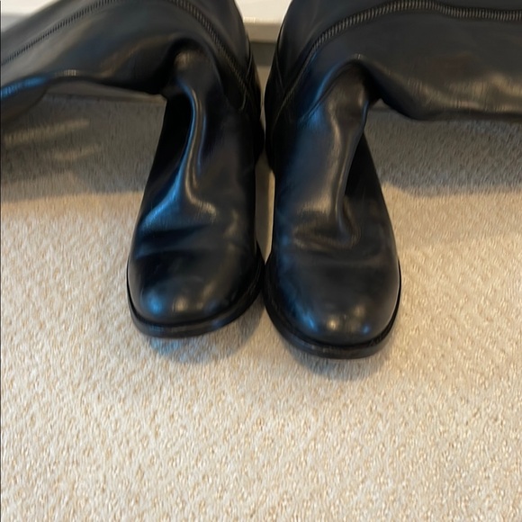Frye Black leather Boots with Side Zipper - Picture 3 of 6